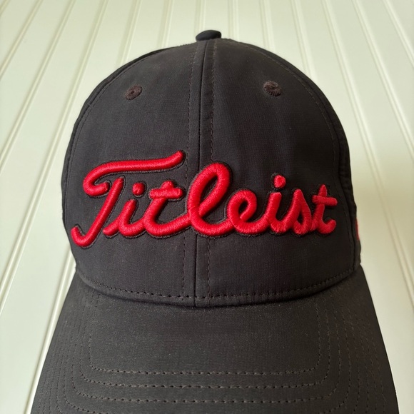 Titleist | Men's Performance Tour Elite Golf Outdoor Hat Black Red - Picture 5 of 8
